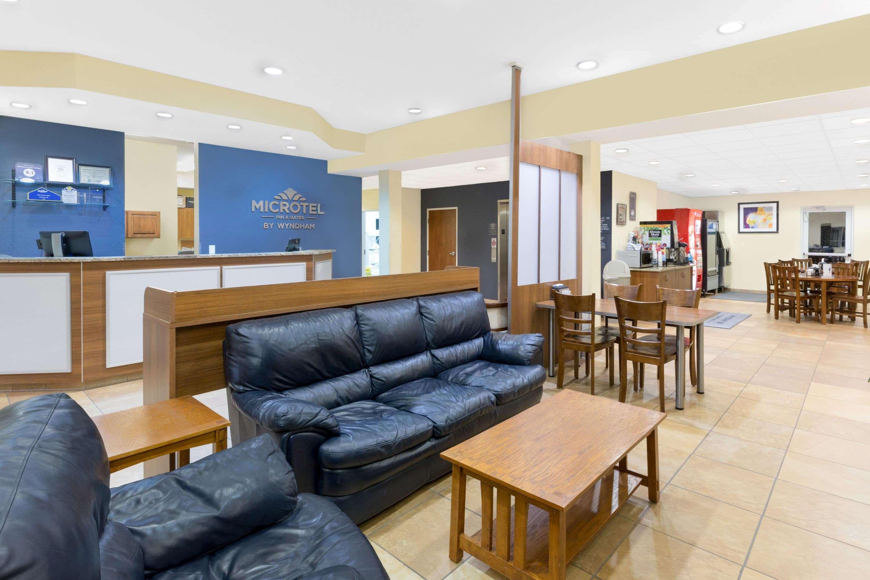 Microtel Inn & Suites - Kearney Exterior photo