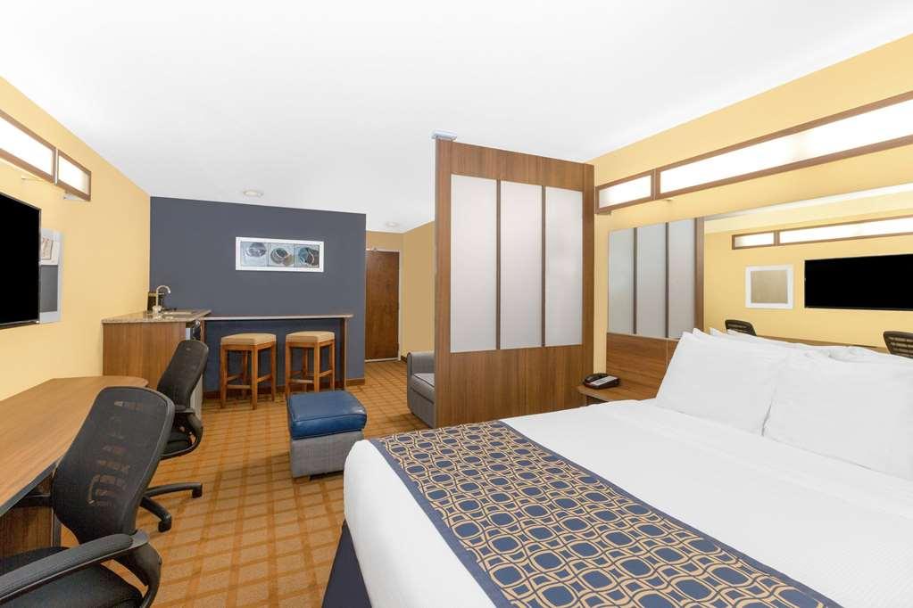 Microtel Inn & Suites - Kearney Room photo